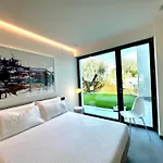 Inoltre Apartamento *