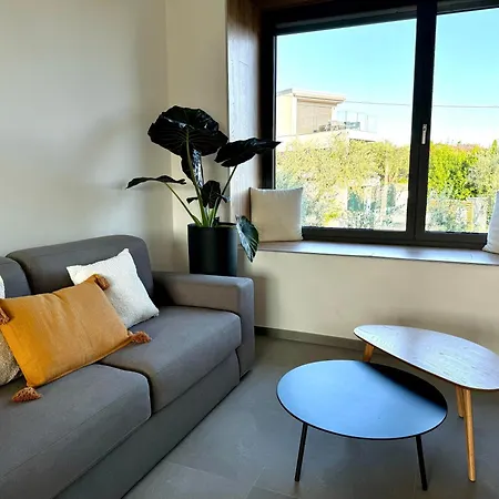 Inoltre Apartamento *