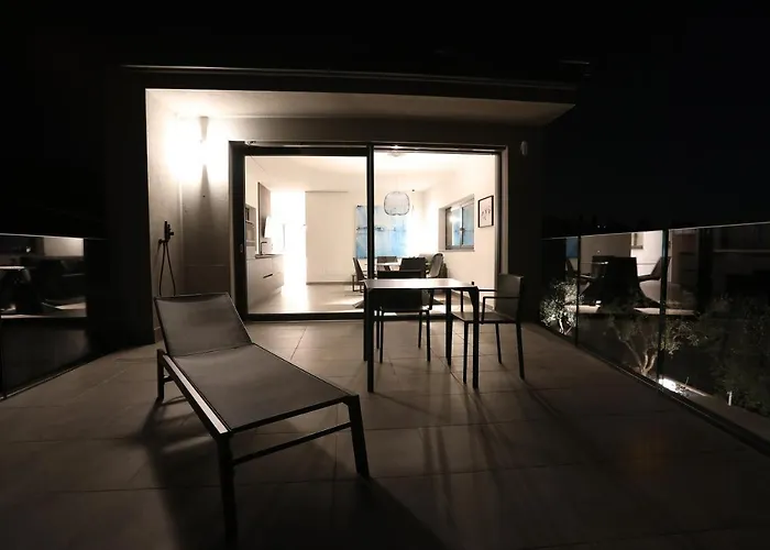 Inoltre شقة باردولينو